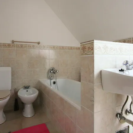 Tatil Evi Cozy In Near Lake, Cleaning Included